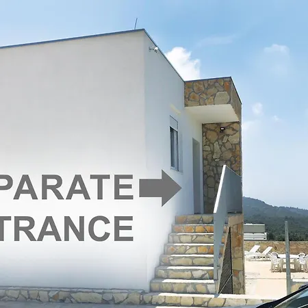 Anapartments * Primošten