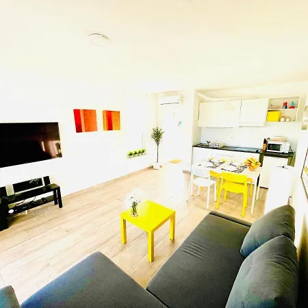 Anapartments Apartment *