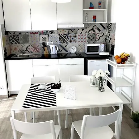 Anapartments * 普利莫顿